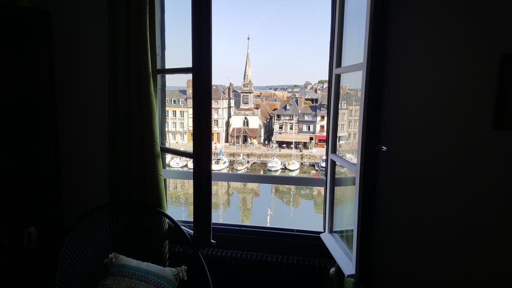 Au Bois Normand Hotel Honfleur Buitenkant foto